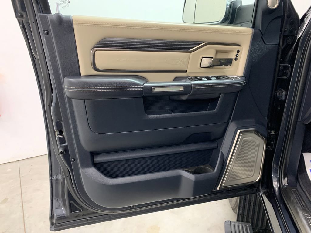Used 2020 RAM 3500 Limited AWD/4WD image 16