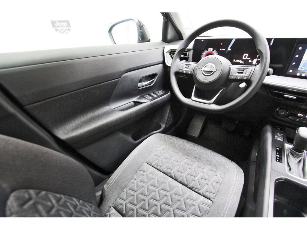 New 2026 Nissan Kicks SV w/ Charging Package image 6