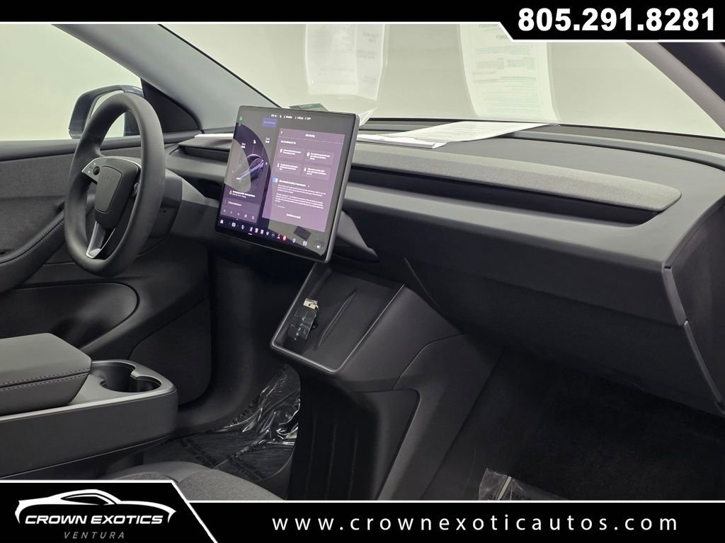 Used 2026 Tesla Model Y Long Range image 12