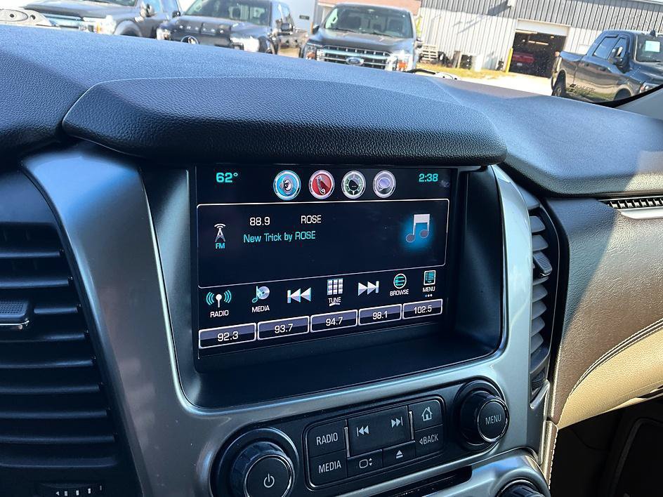 Used 2019 Chevrolet Tahoe LT w/ Luxury Package AWD/4WD image 23