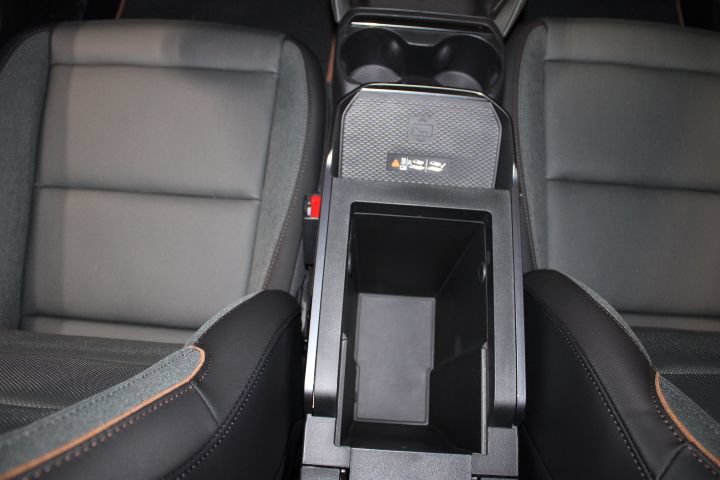 New 2026 GMC Terrain AT4 w/ Convenience Package III AWD/4WD image 28