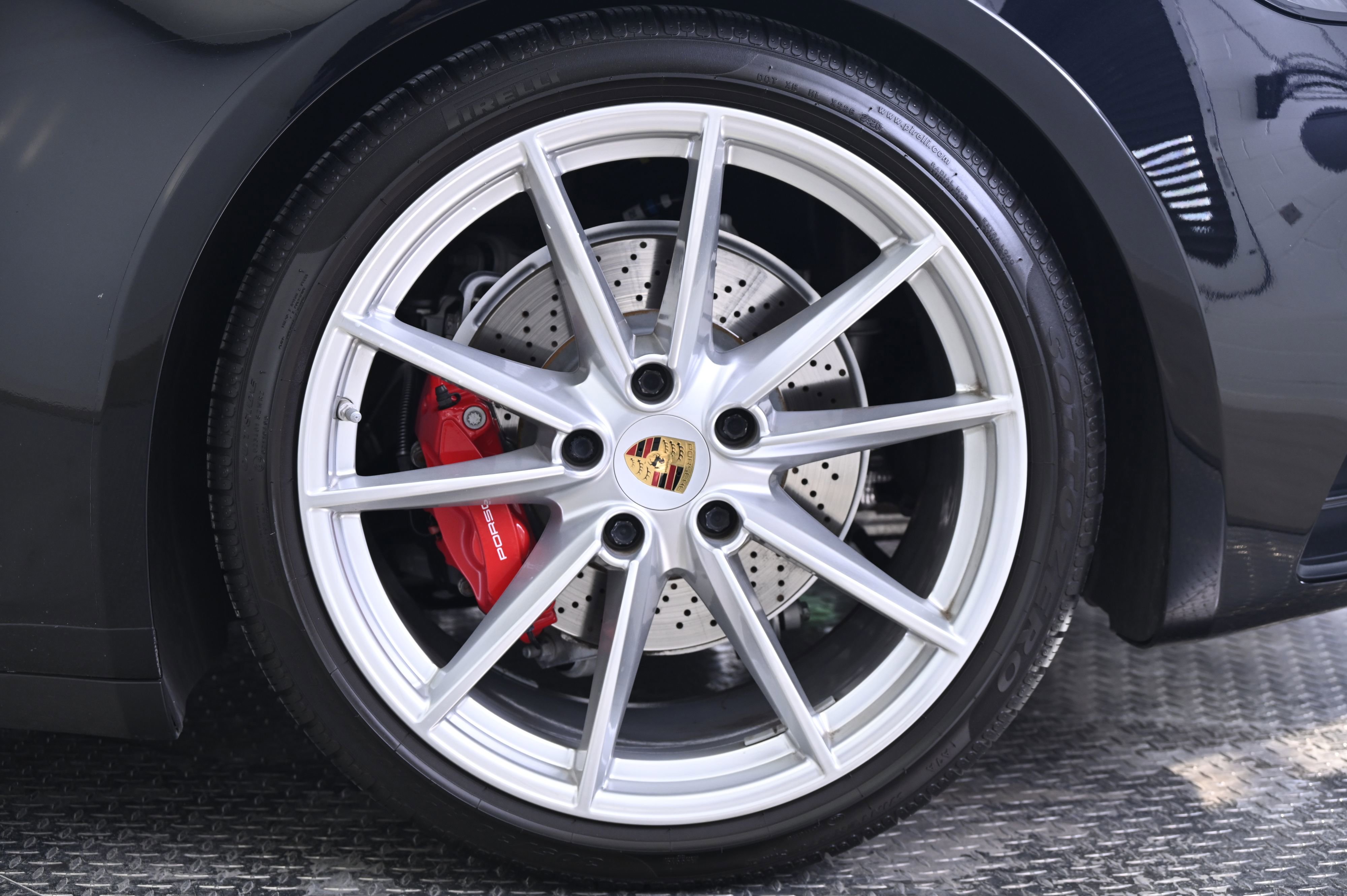 Certified 2020 Porsche 911 Carrera 4S image 12