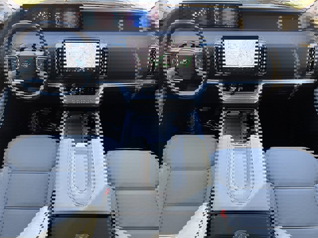 New 2025 Ford Expedition Max Platinum w/ Platinum Ultimate Package video 2