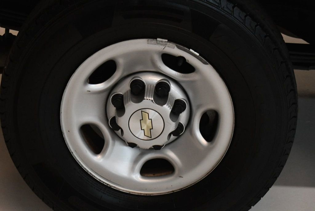 Used 2021 Chevrolet Express 2500 Extended w/ Driver Convenience Package image 46