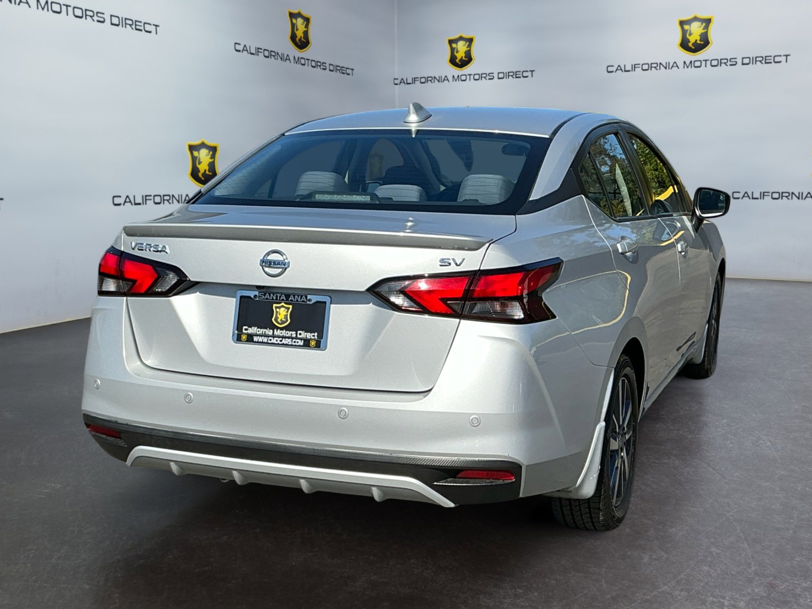 Used 2020 Nissan Versa SV w/ Trunk Package image 5