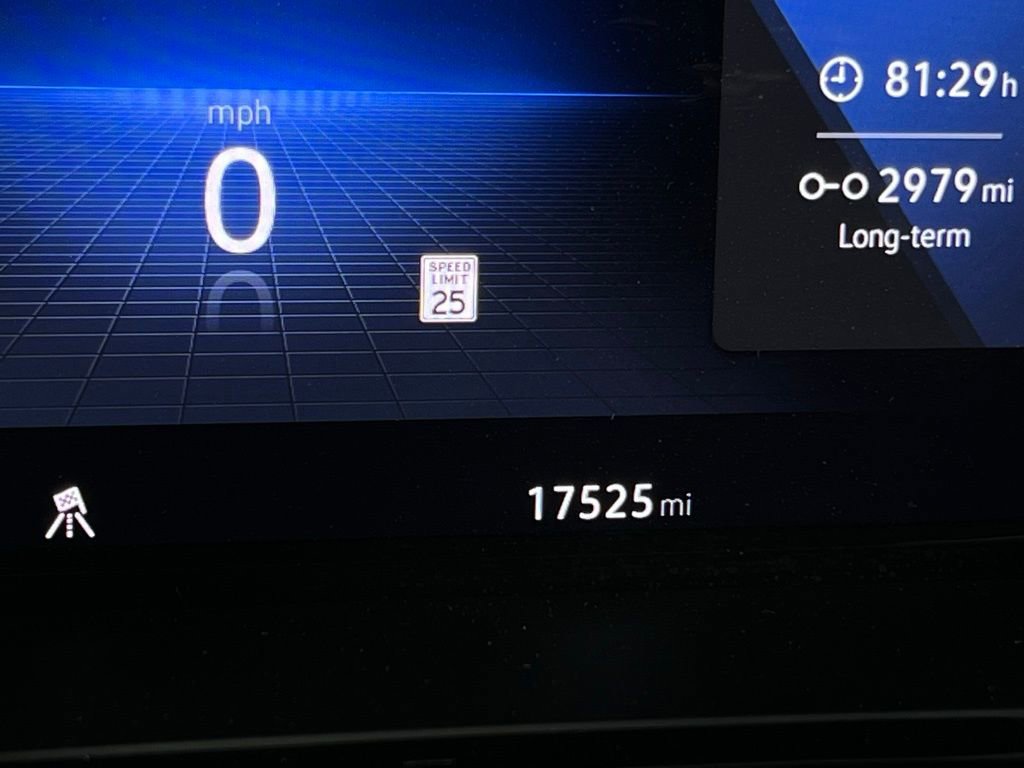 Used 2025 Volkswagen Atlas SEL image 22