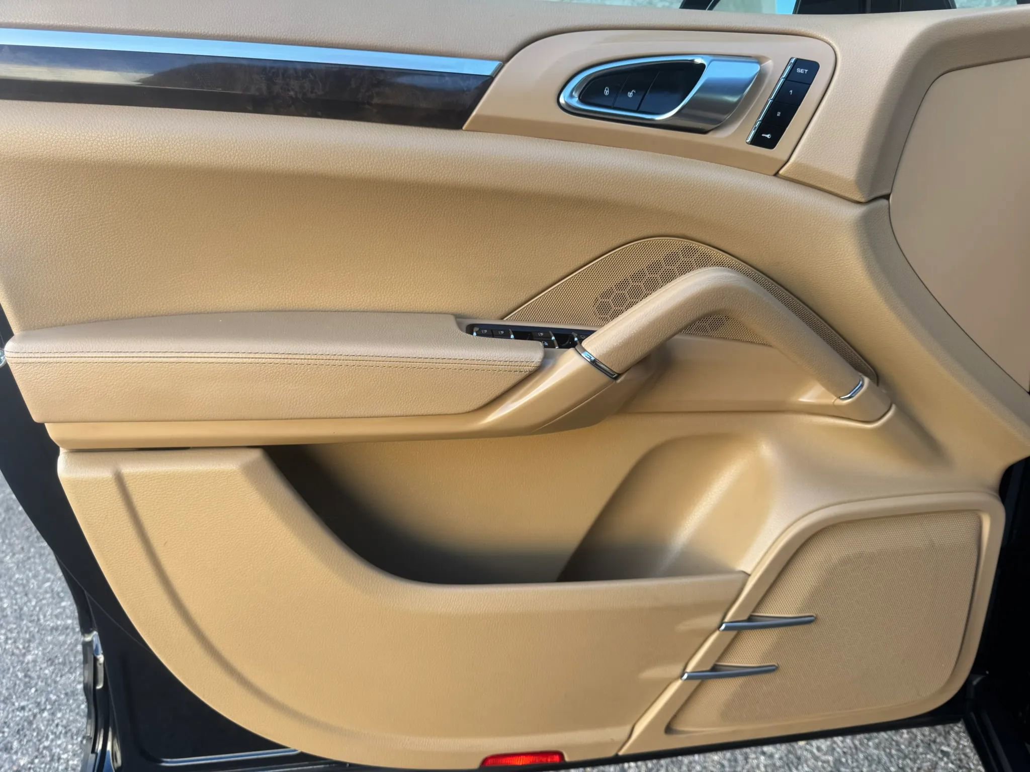 Used 2015 Porsche Cayenne Diesel image 10