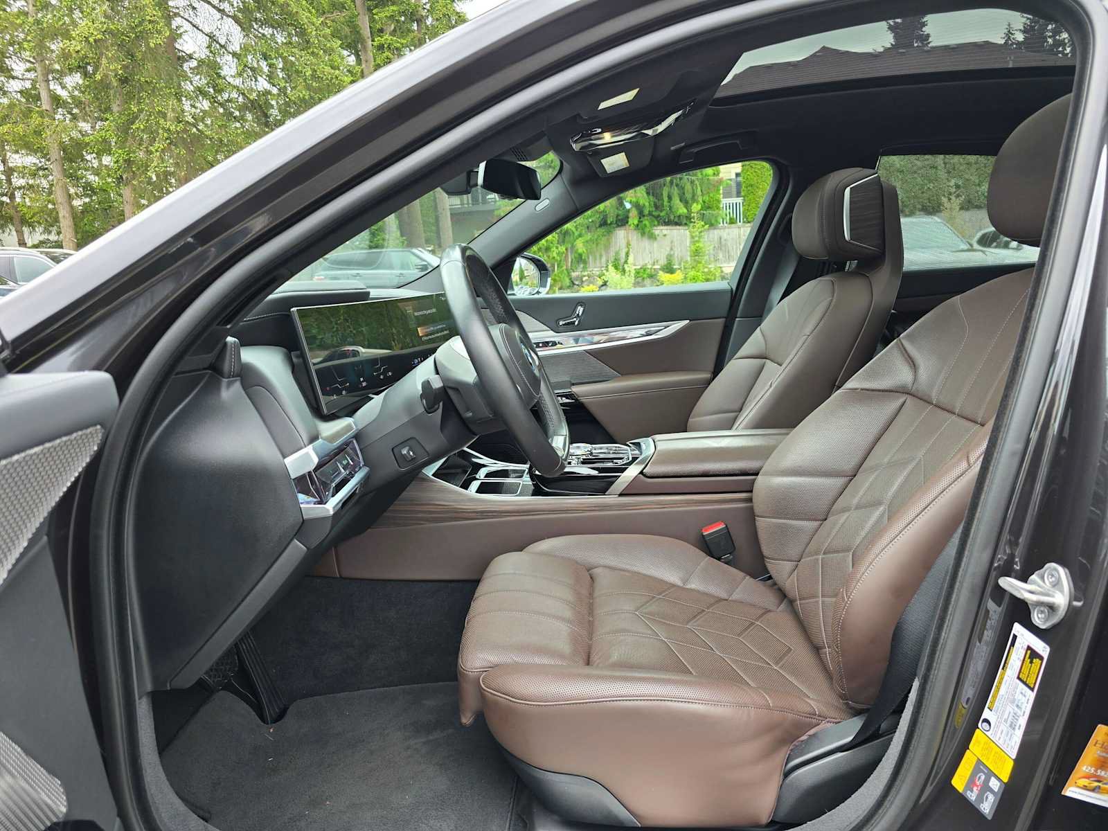 Used 2023 BMW i7 xDrive60 AWD/4WD image 20