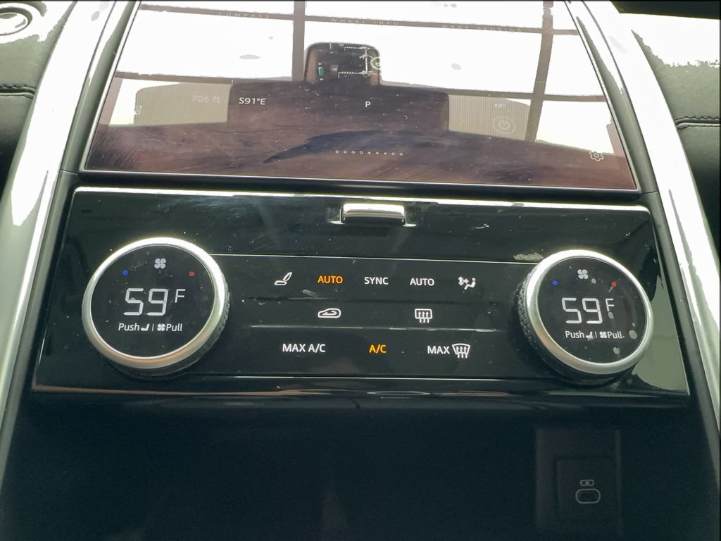 Used 2023 Land Rover Discovery S AWD/4WD image 50