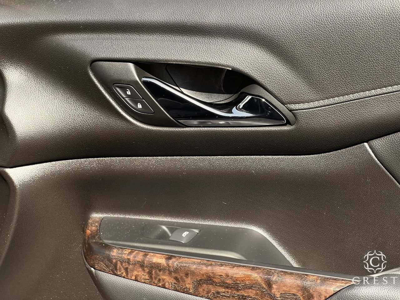Used 2022 GMC Acadia Denali w/ Denali Technology Package FWD image 25