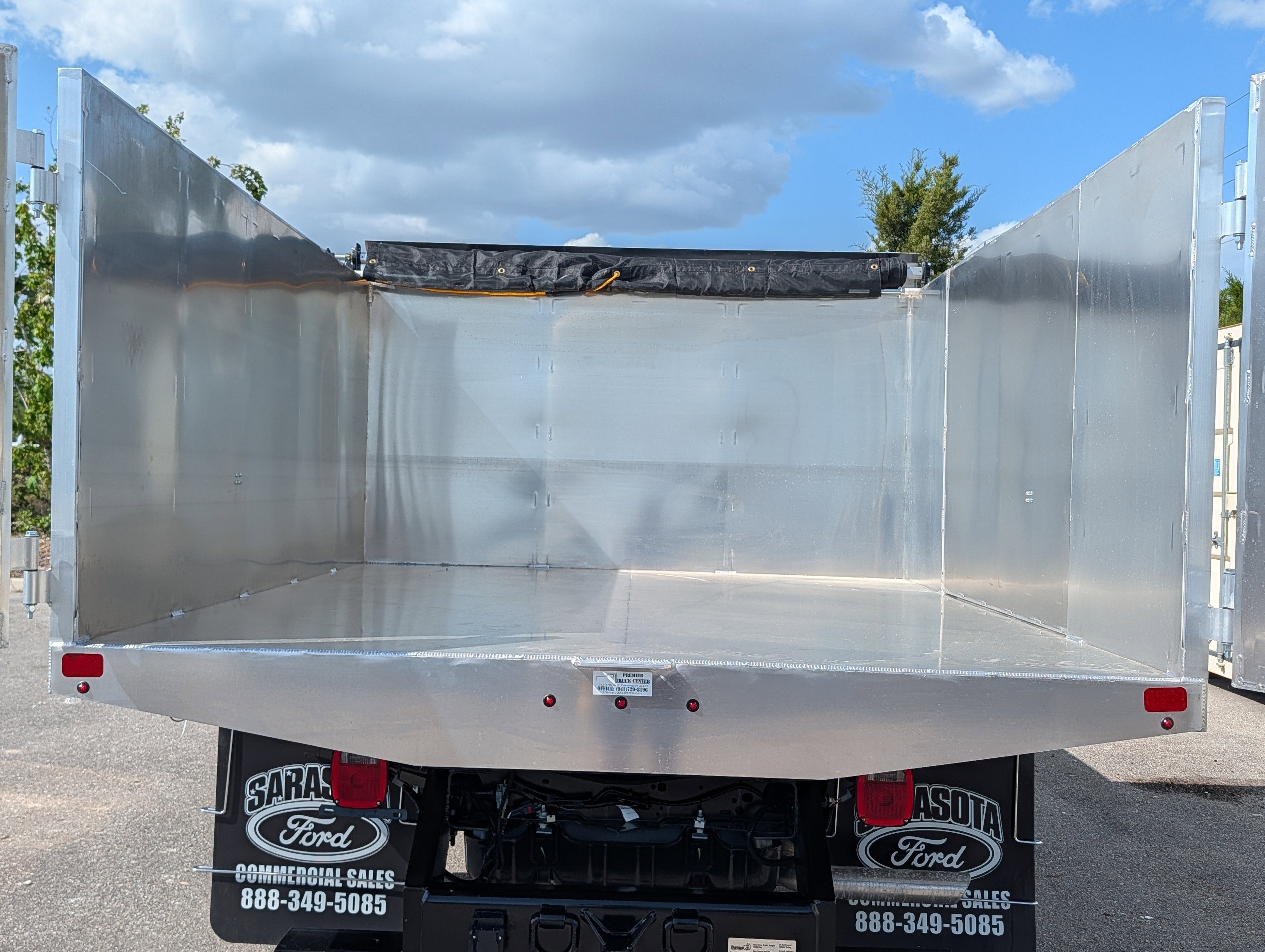 New 2026 Ford F350 XL w/ XL Chrome Package RWD image 15