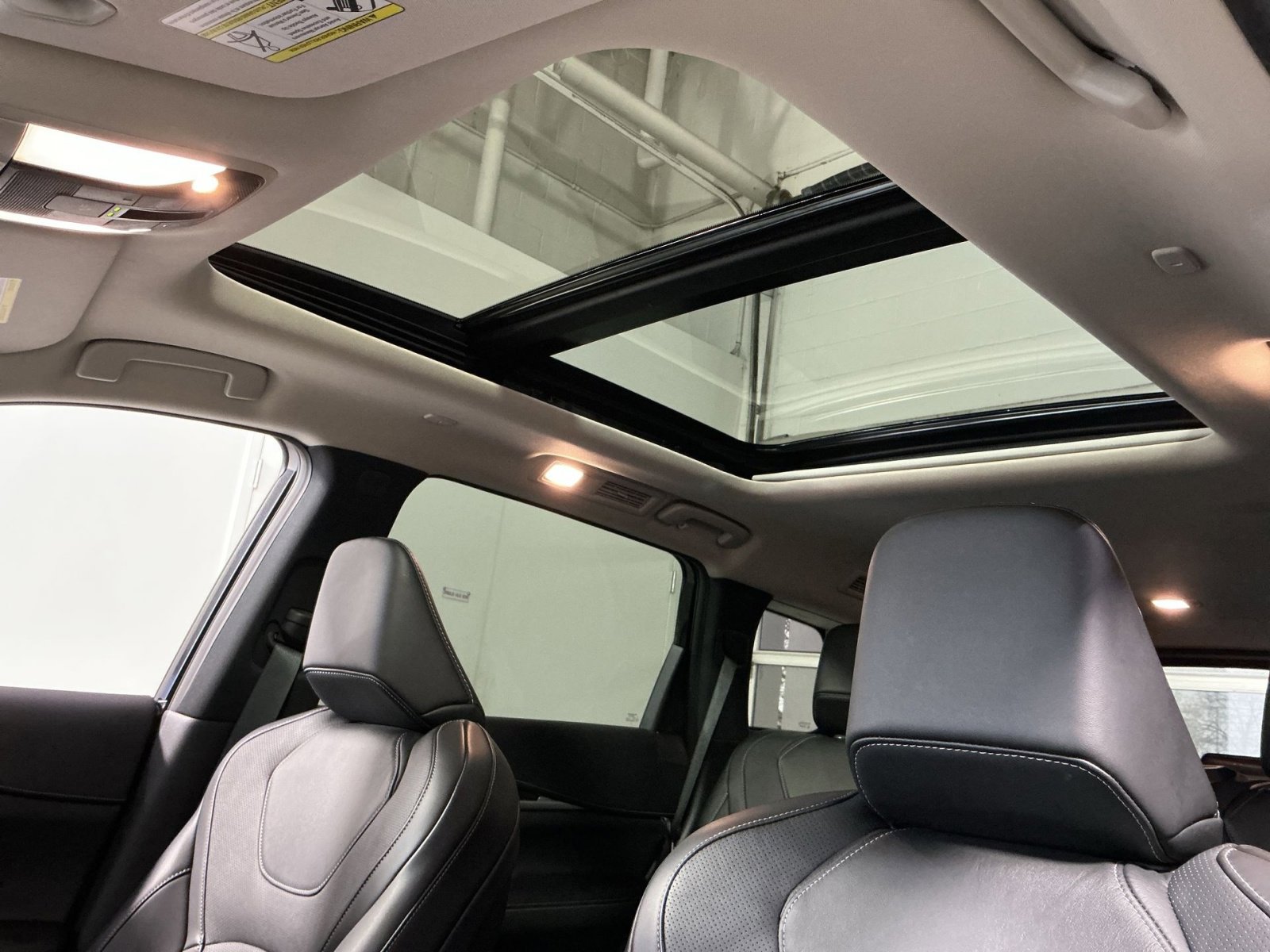 Used 2025 INFINITI QX60 Pure image 30