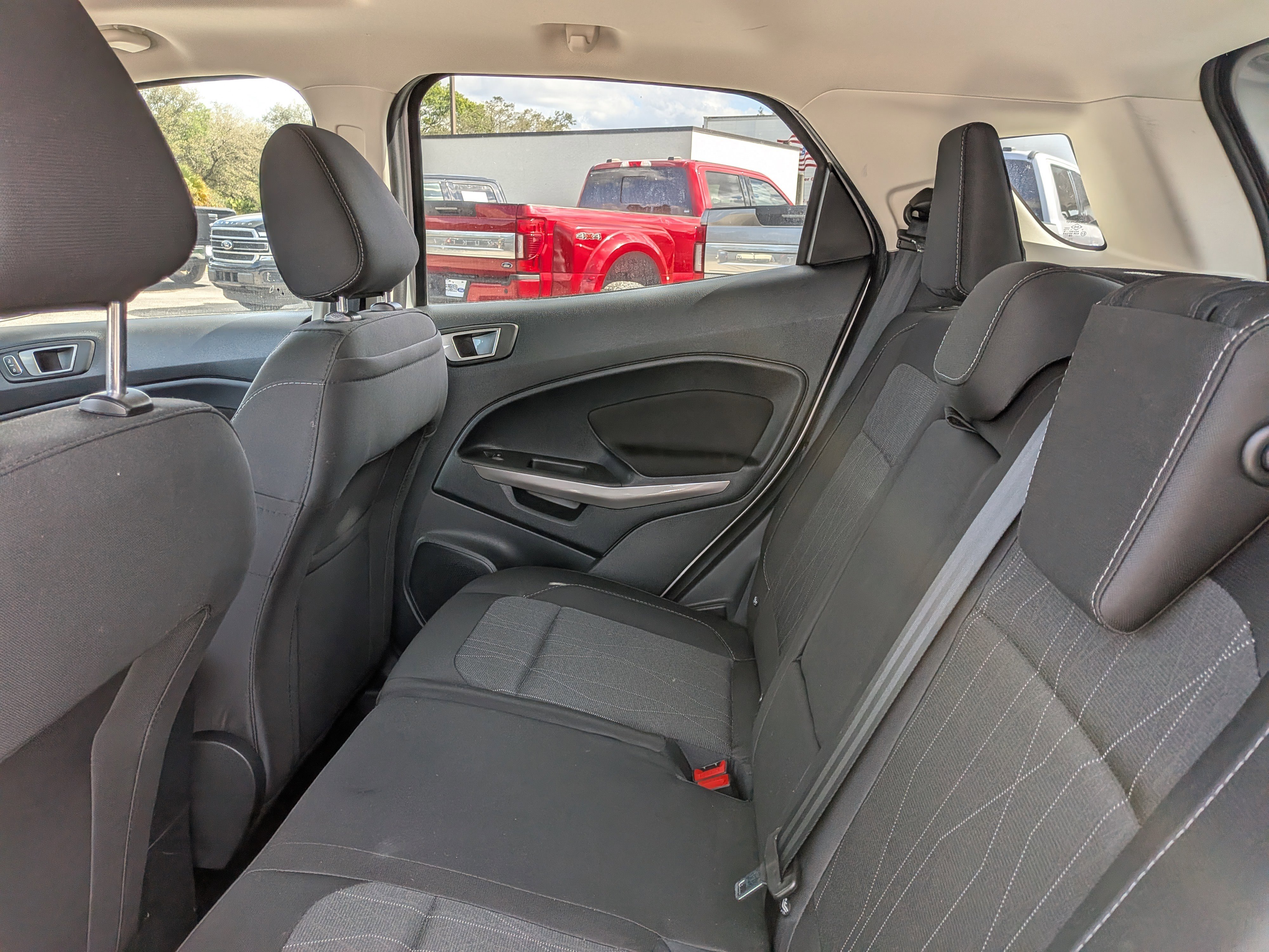 Used 2021 Ford EcoSport SE FWD image 13