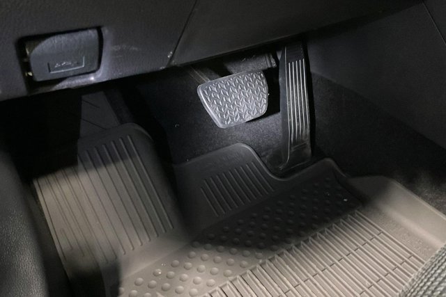 Certified 2025 Toyota RAV4 LE AWD/4WD image 36
