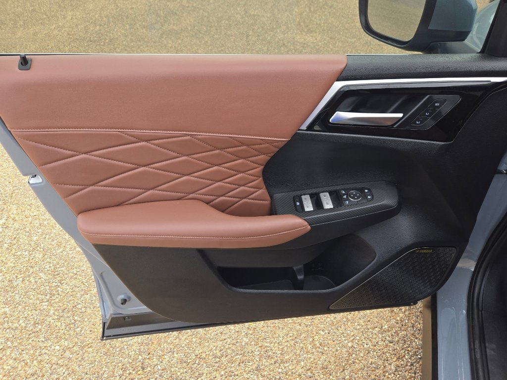 Used 2025 Mitsubishi Outlander SEL image 20