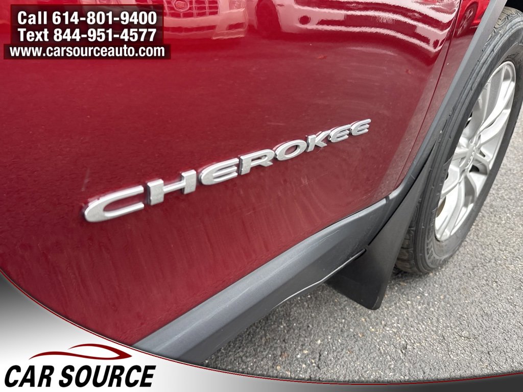 Used 2019 Jeep Cherokee Latitude Plus image 9