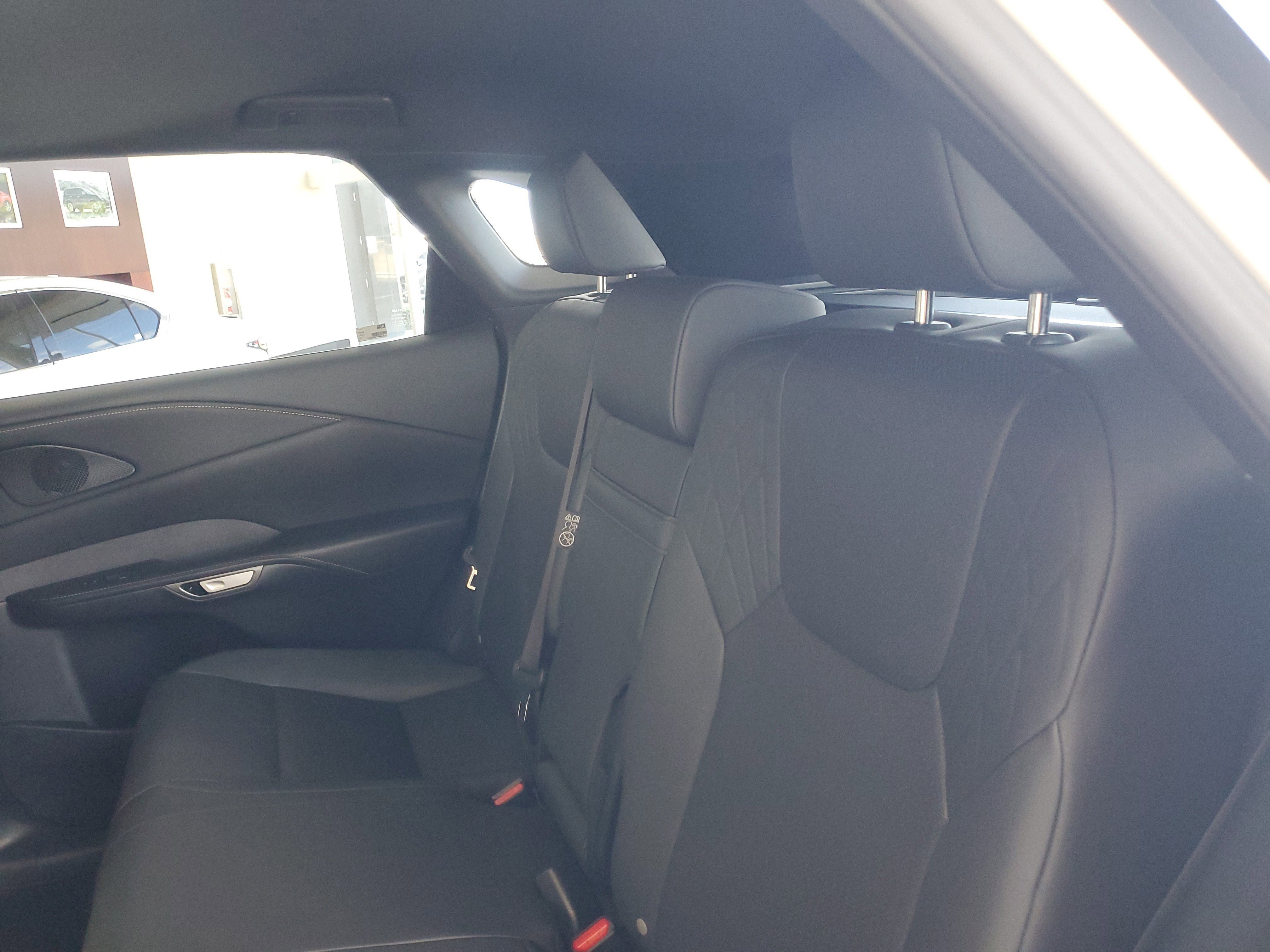 Used 2024 Lexus RX 350 Premium image 19