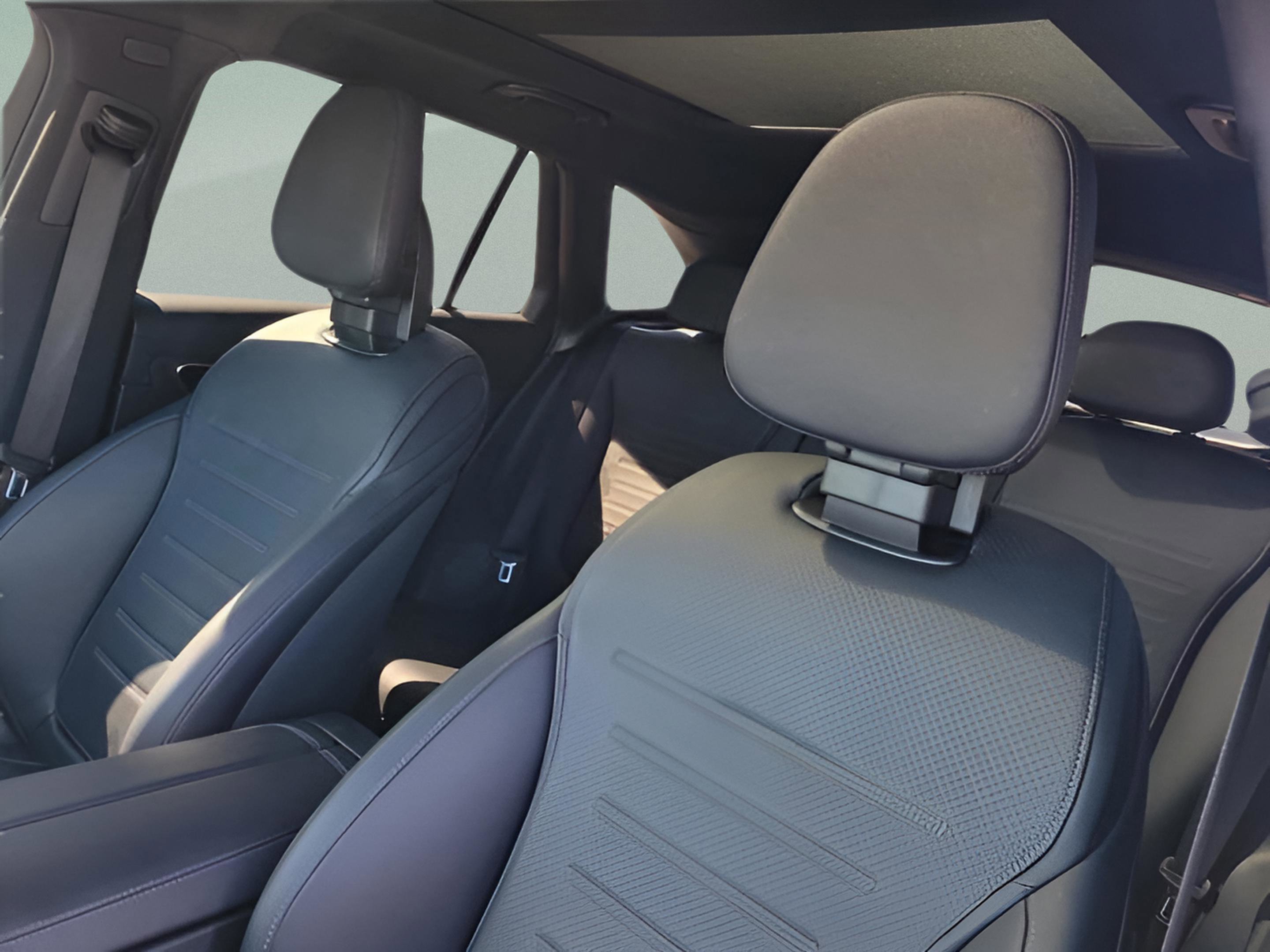 Used 2023 Mercedes-Benz GLC 300 image 17