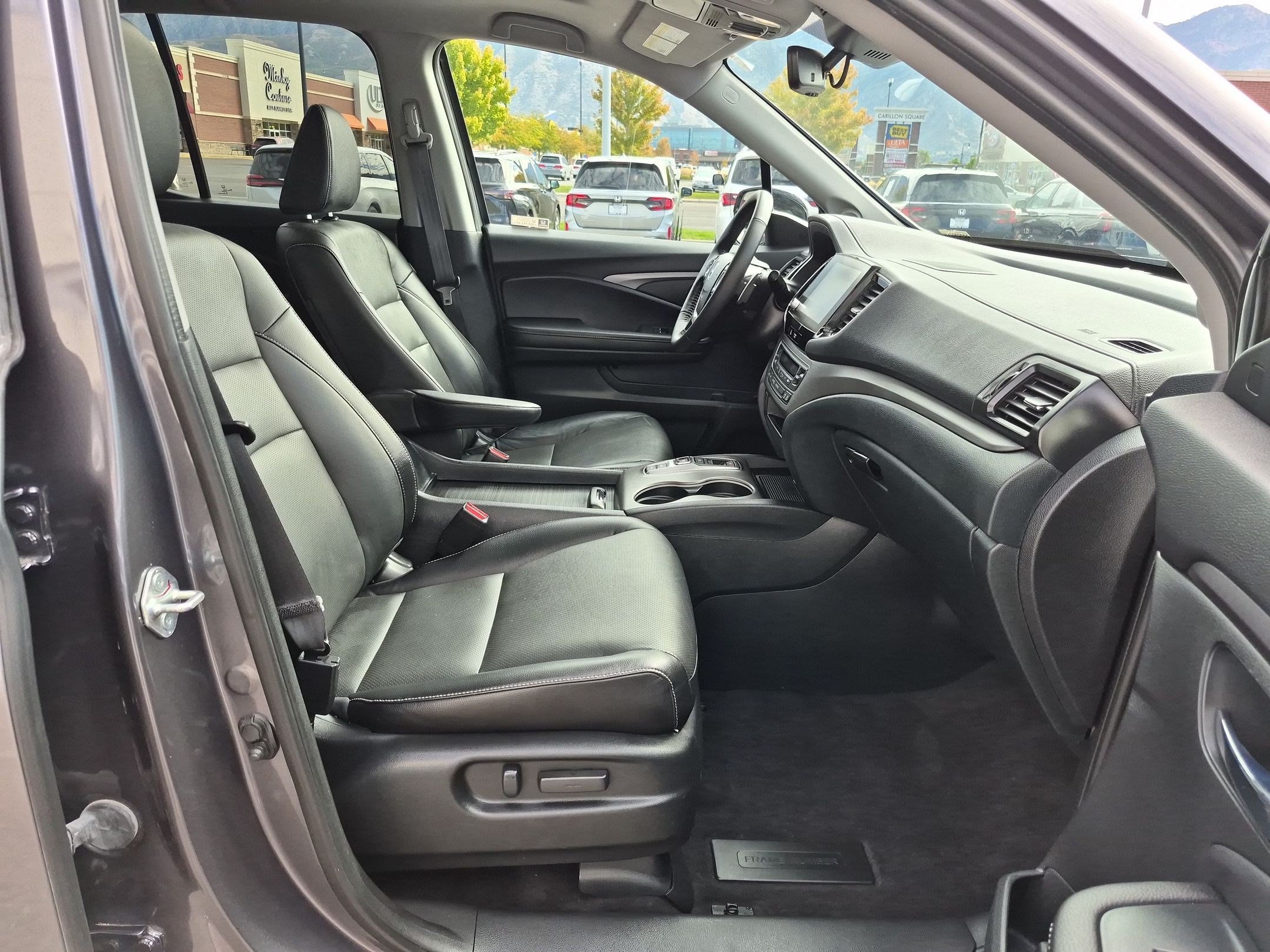 Used 2023 Honda Ridgeline RTL-E image 34