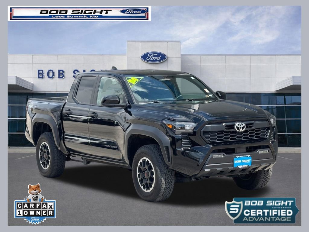 Used 2024 Toyota Tacoma TRD Off-Road AWD/4WD image 1