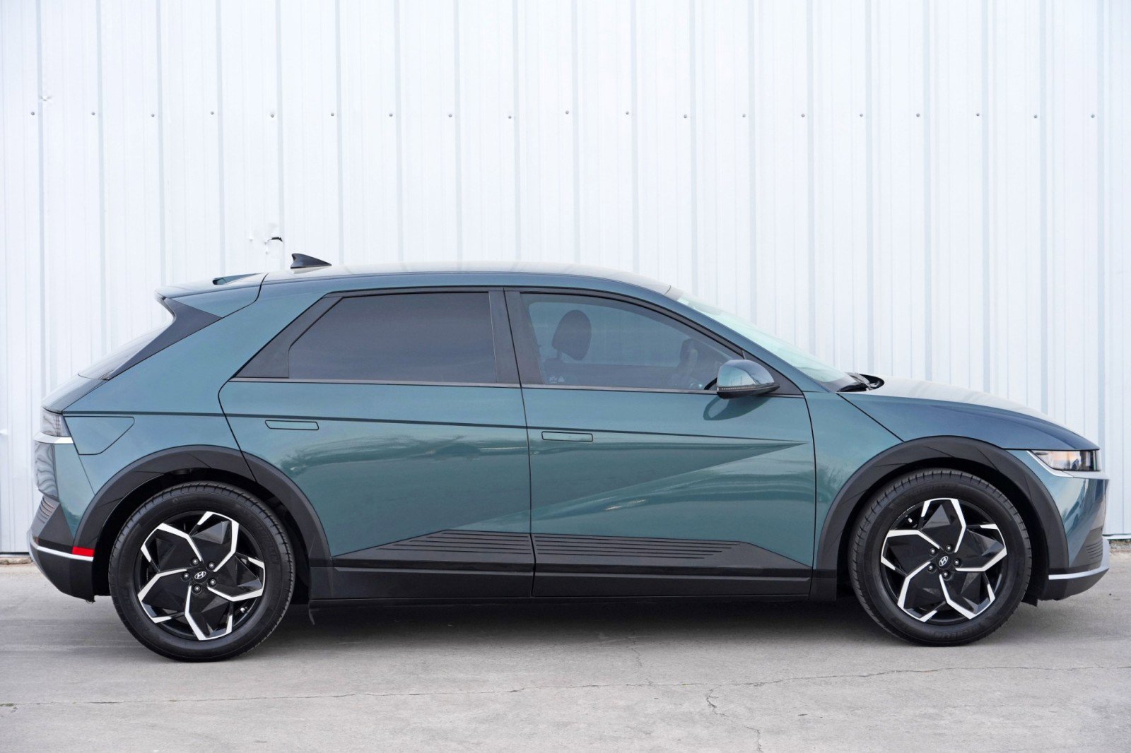 Used 2022 Hyundai Ioniq 5 SEL image 47