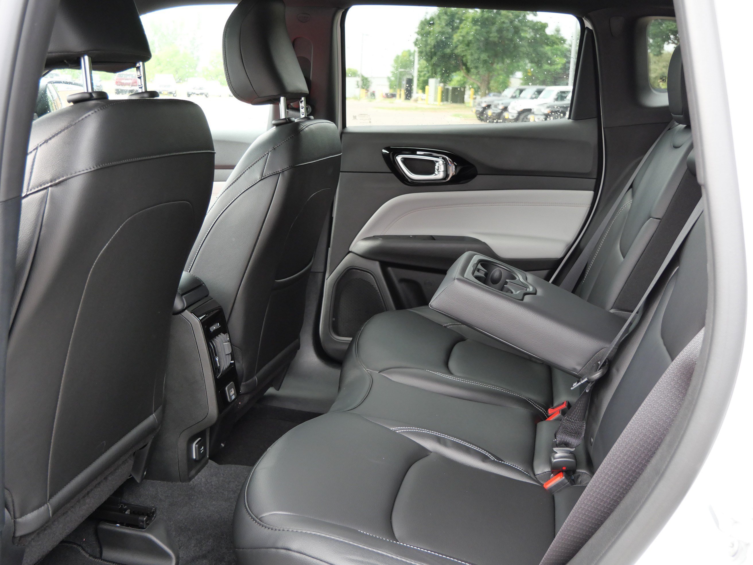 New 2026 Jeep Compass Limited AWD/4WD image 7