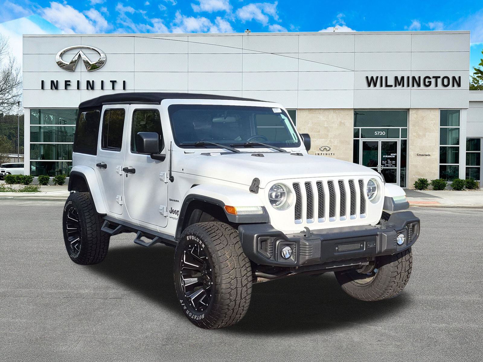 Used 2018 Jeep Wrangler Unlimited Sahara AWD/4WD image 1