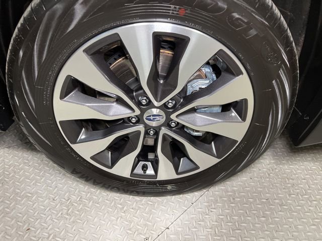 Certified 2025 Subaru Outback Limited w/ Popular Package #2 image 23