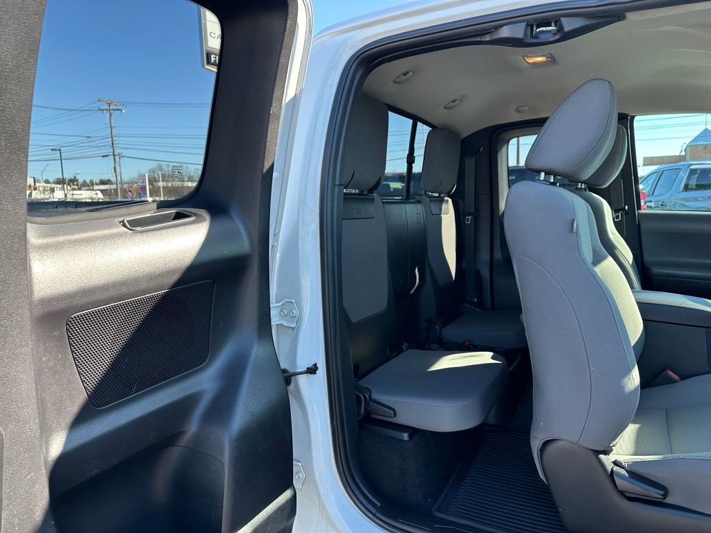 Used 2019 Toyota Tacoma SR w/ SX Package image 17