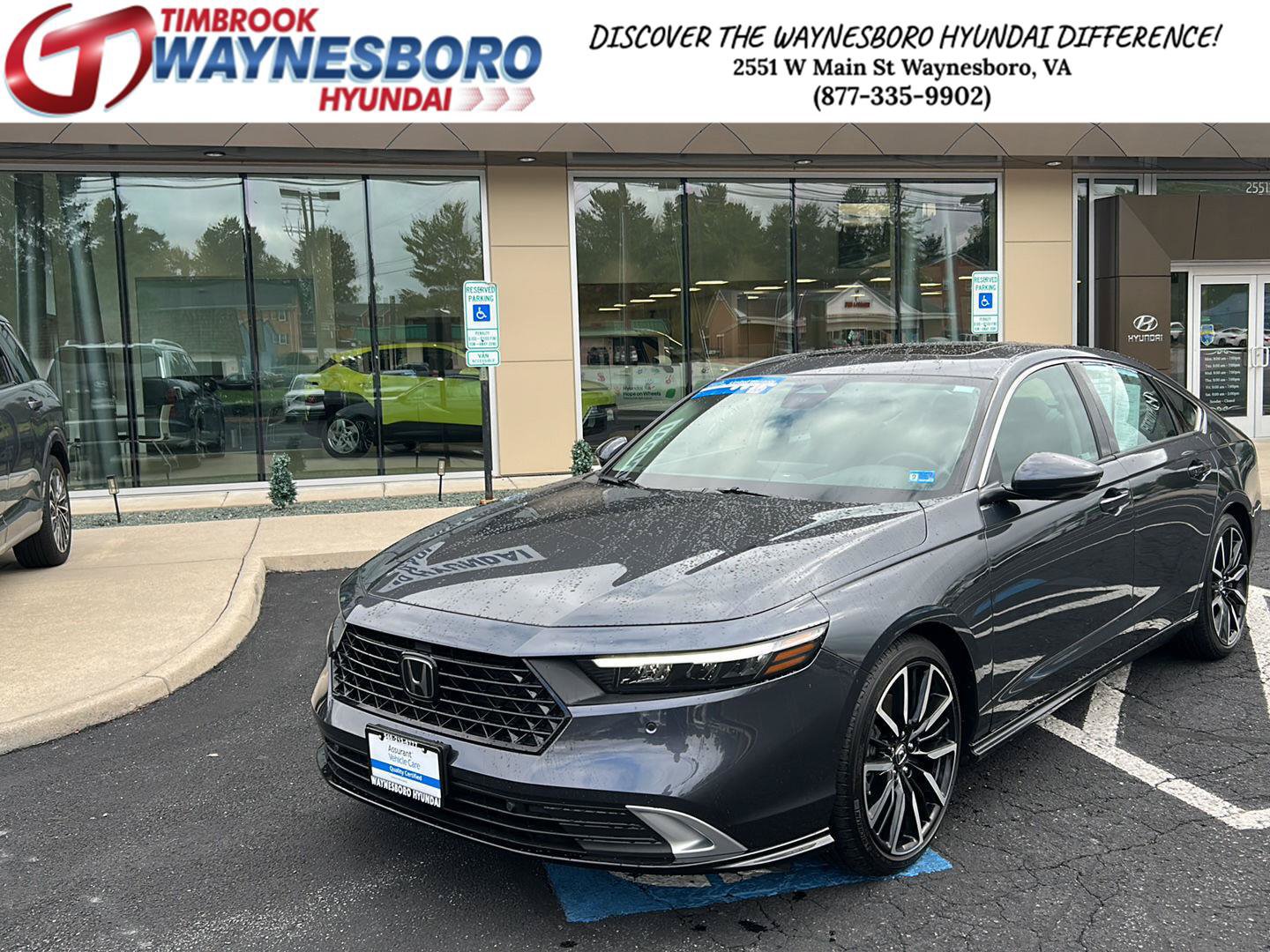 Used 2023 Honda Accord Touring image 1