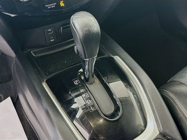 Used 2016 Nissan Rogue SL w/ SL Premium Package image 18