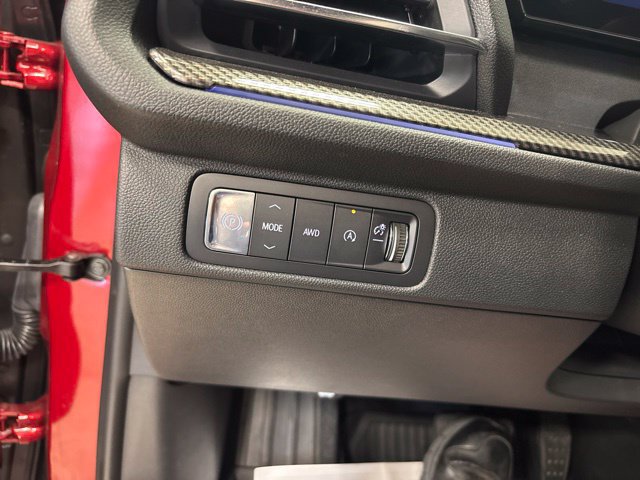 Used 2026 Chevrolet Traverse High Country w/ LPO, Floor Liner Package AWD/4WD image 37
