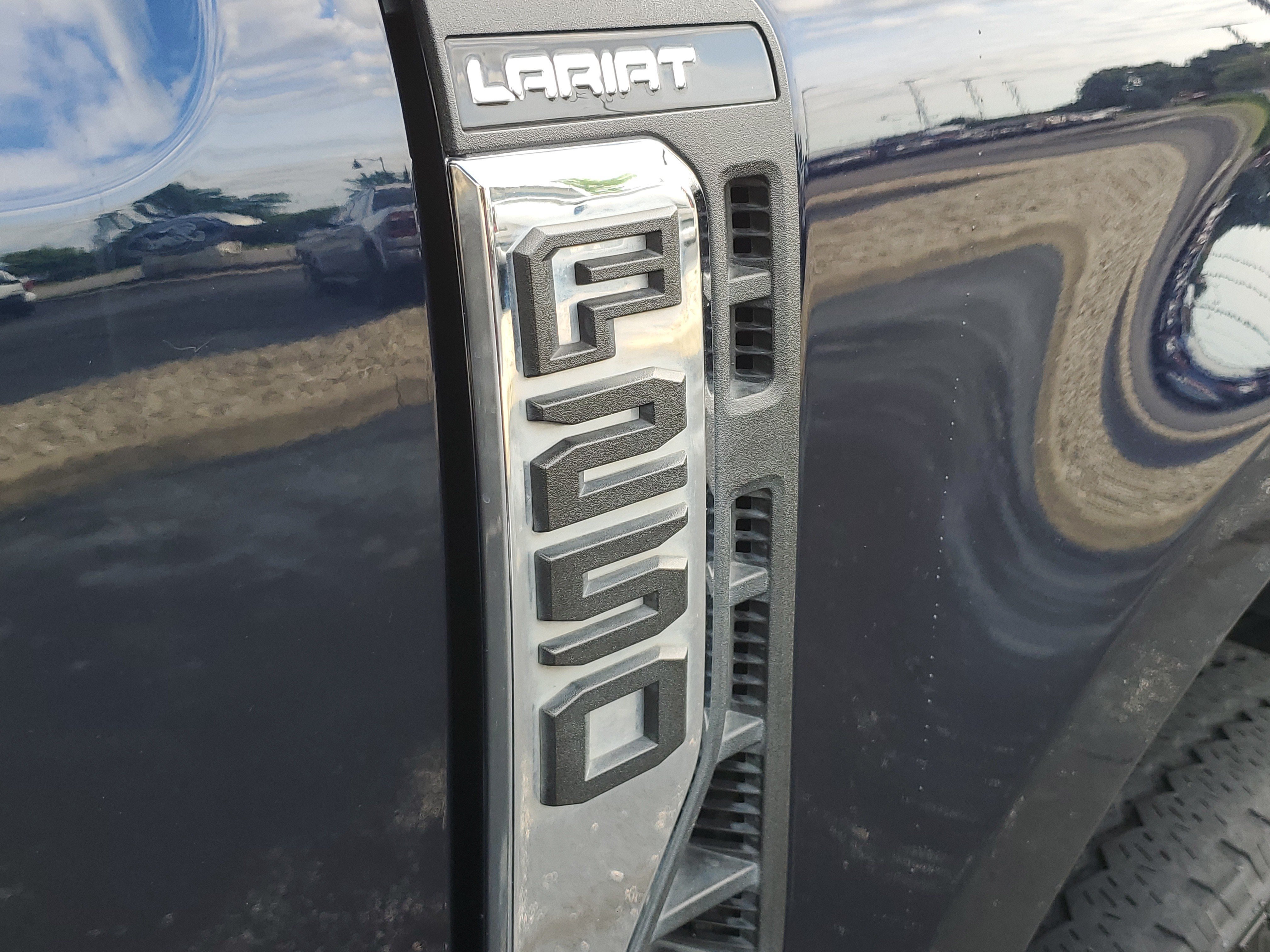 Used 2024 Ford F250 Lariat AWD/4WD image 10
