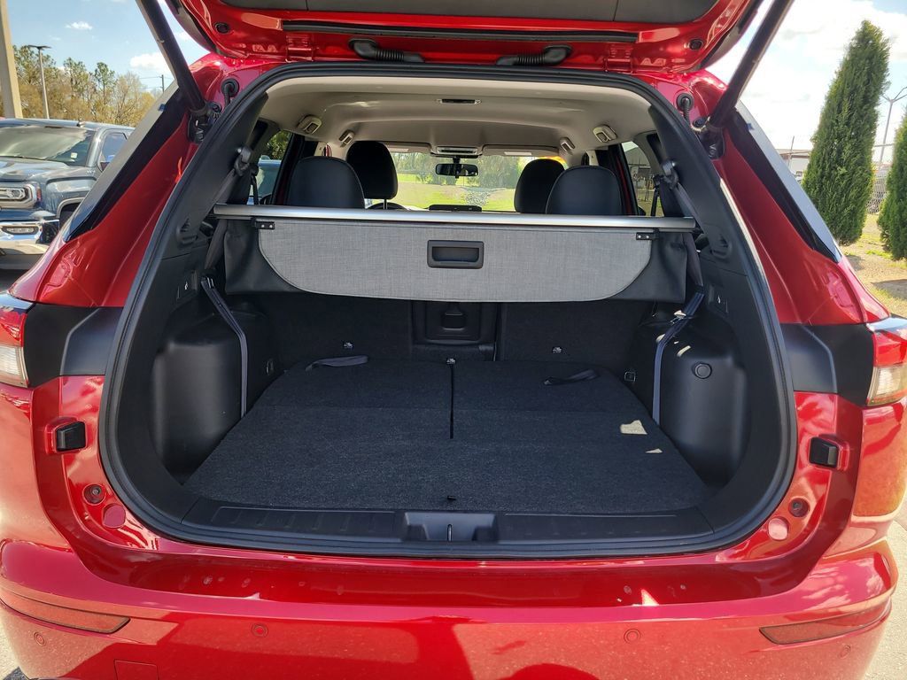 Used 2024 Mitsubishi Outlander SE Black Edition image 8