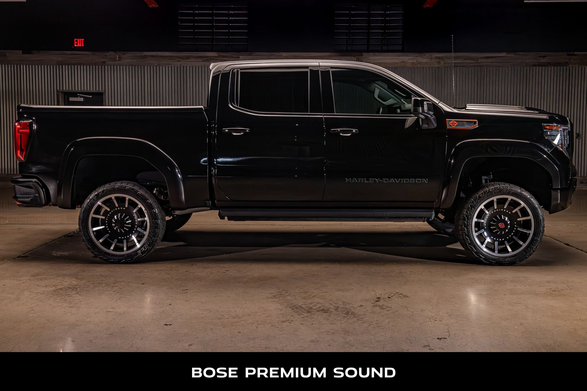 Used 2023 GMC Sierra 1500 AT4 w/ AT4 Premium Package AWD/4WD image 9