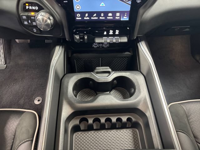New 2026 RAM 1500 Laramie AWD/4WD image 17