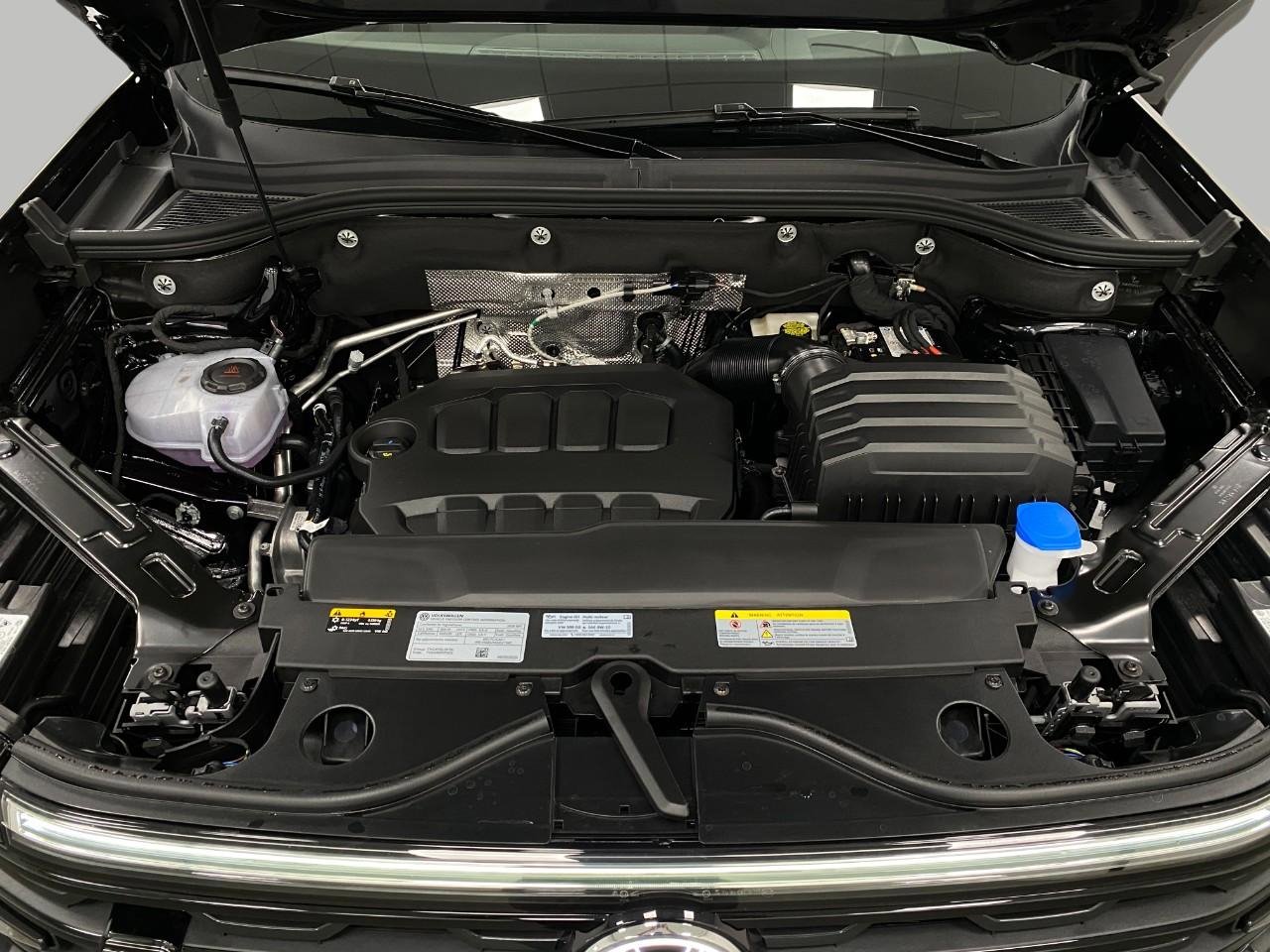 New 2026 Volkswagen Atlas Cross Sport SEL R-Line image 12