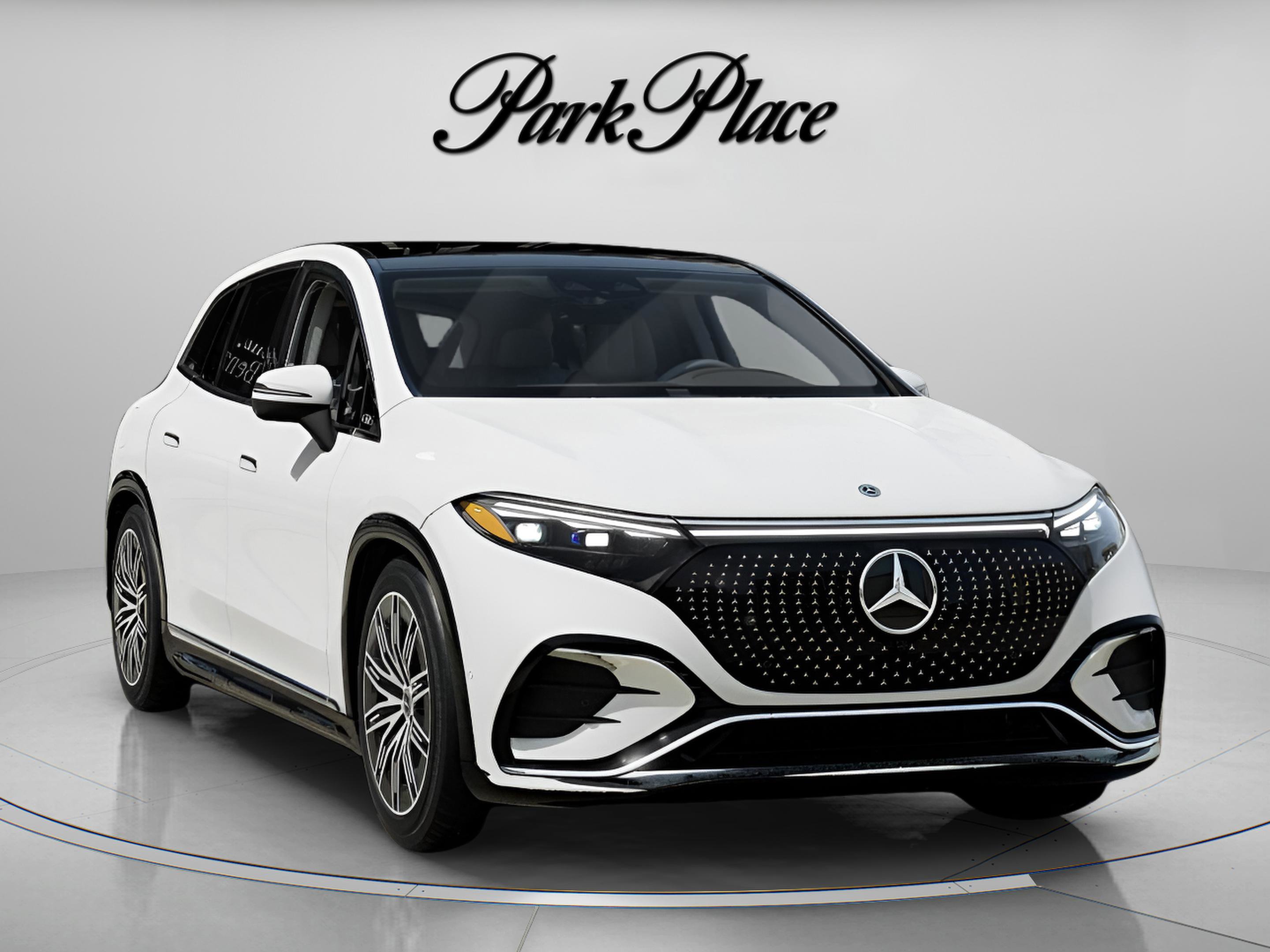Used 2023 Mercedes-Benz EQS 580 4MATIC SUV image 34