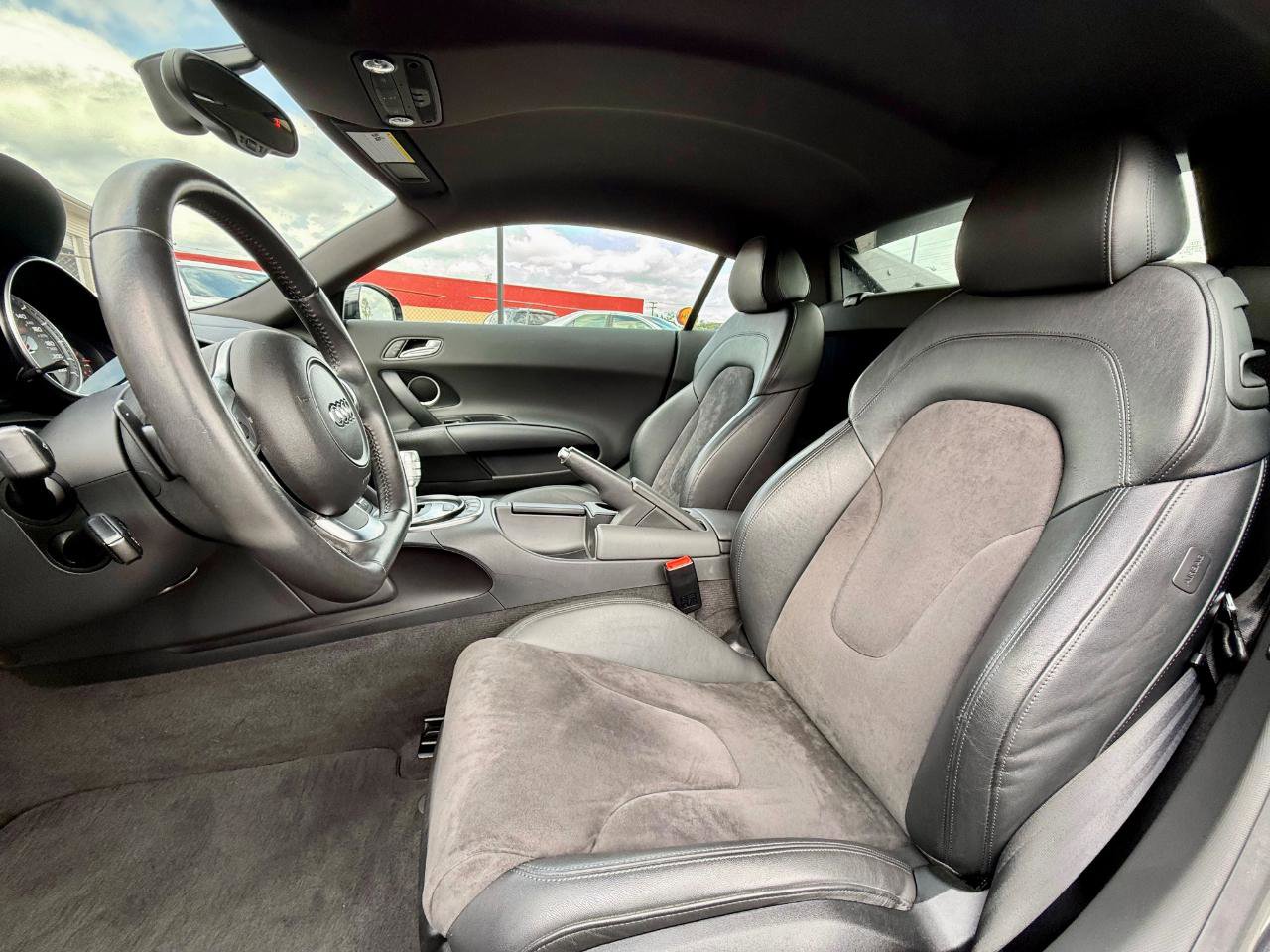 Used 2012 Audi R8 V8 AWD/4WD image 21