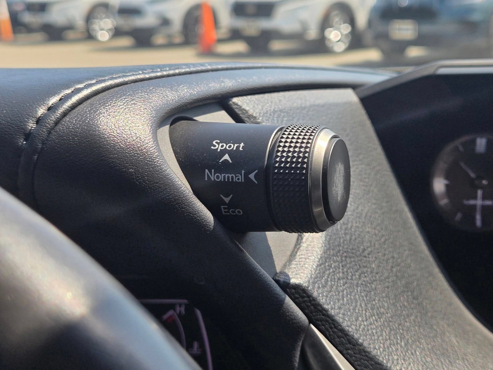 Used 2020 Lexus ES 350 w/ Premium Package FWD image 27