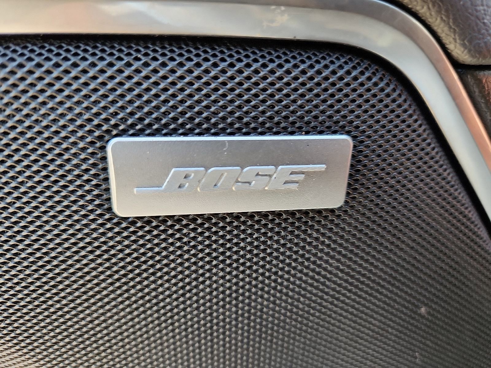 Used 2025 GMC Sierra 1500 SLT image 16