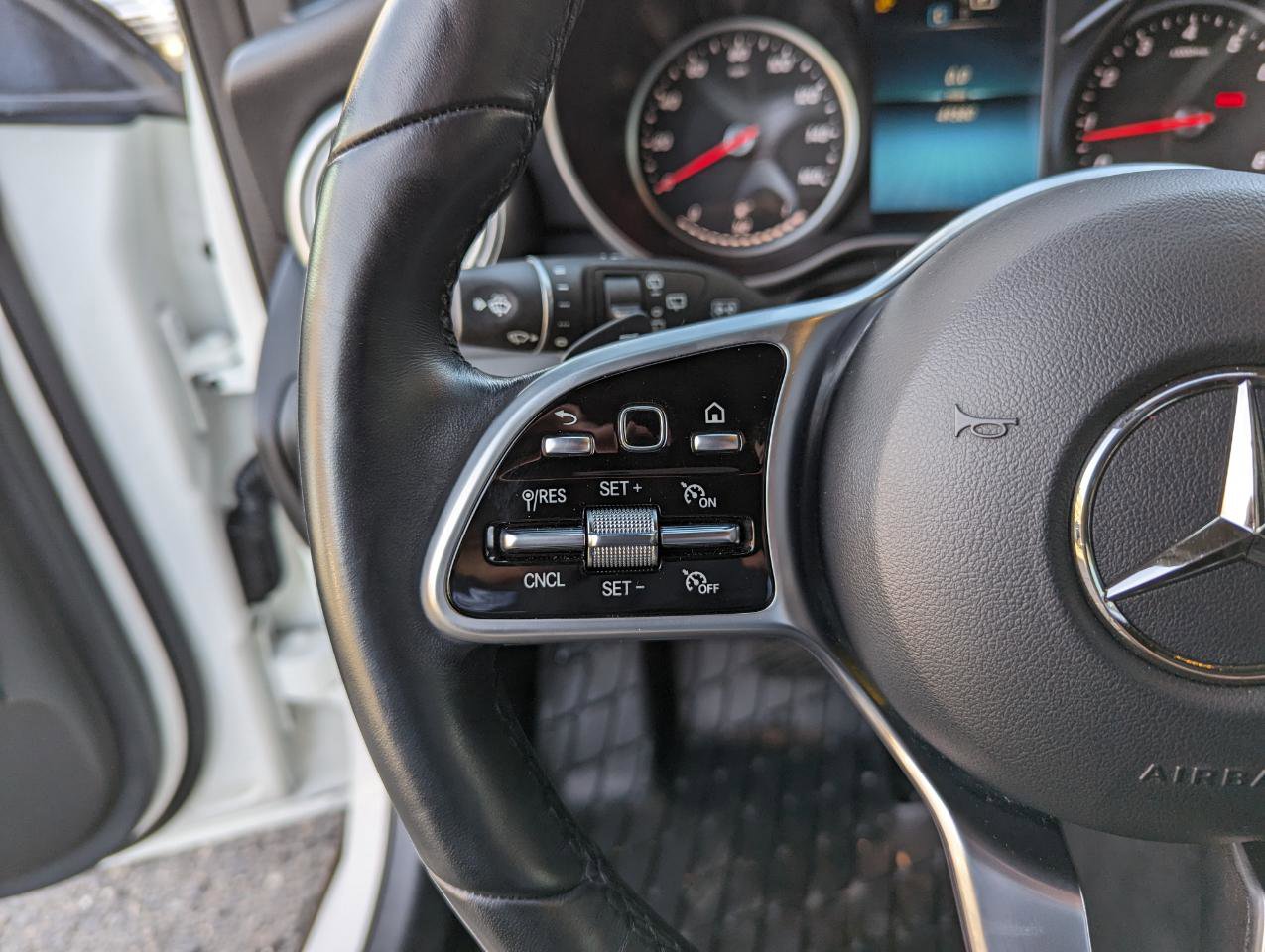 Used 2021 Mercedes-Benz GLC 300 GLC 300 4MATIC SUV image 17