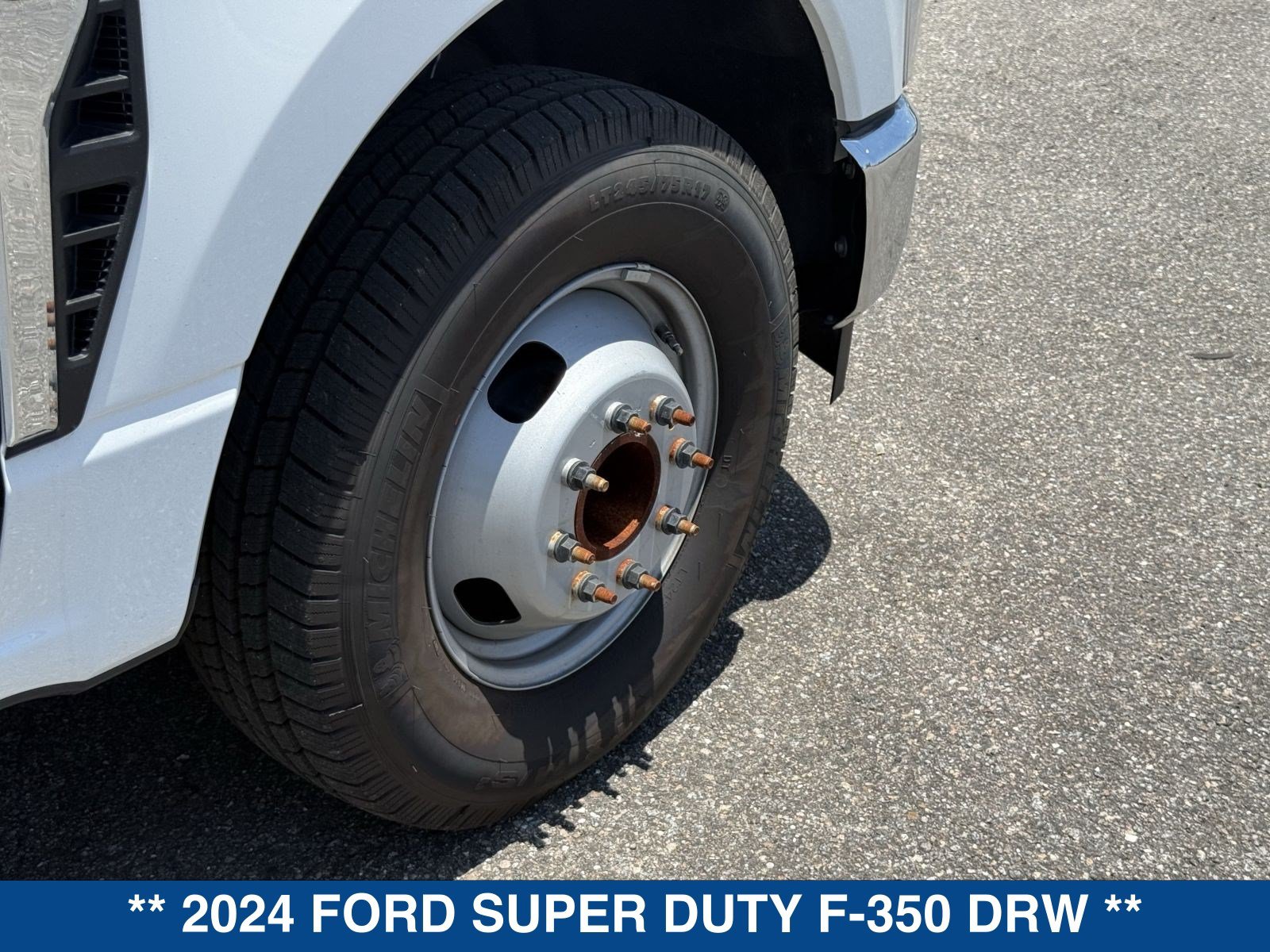 Used 2024 Ford F350 XL w/ XL Chrome Package RWD image 13