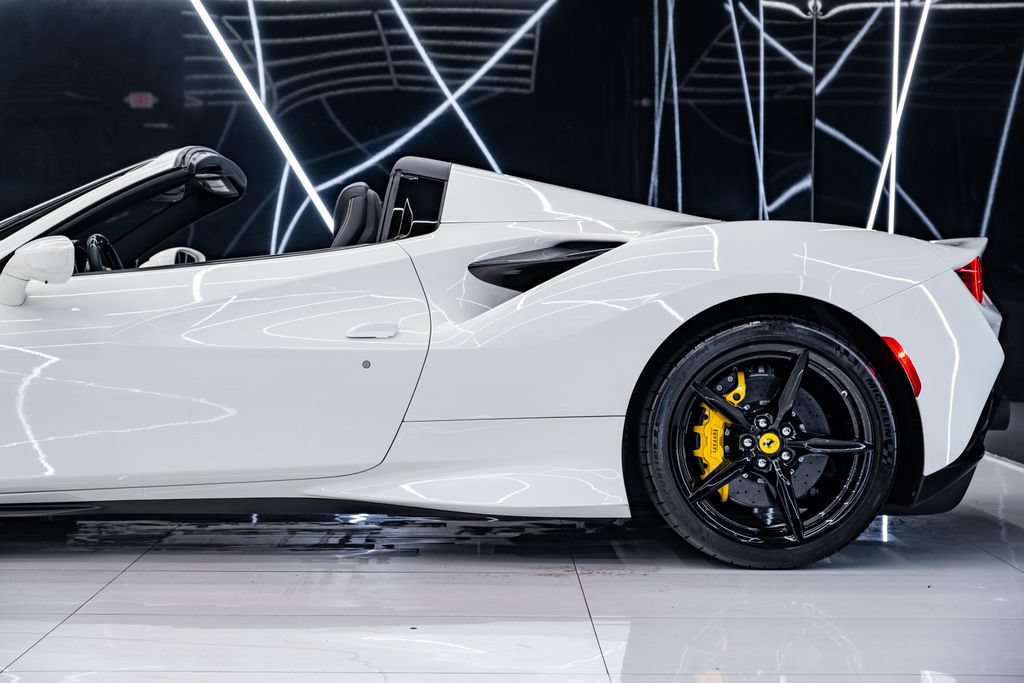 Used 2022 Ferrari F8 Tributo RWD image 12
