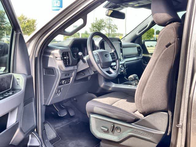 Used 2026 Ford F150 XLT w/ Equipment Group 302A MID RWD image 3