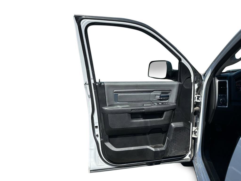 Used 2023 RAM 1500 Classic SLT w/ Trailer & Traction Group image 6