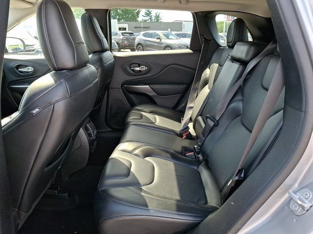 Certified 2021 Jeep Cherokee Latitude Lux w/ Sun & Sound Group AWD/4WD image 13