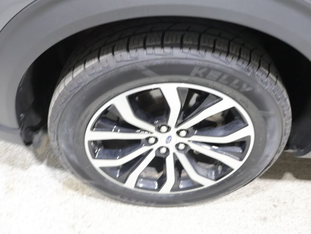 Used 2025 Ford Explorer ST-Line AWD/4WD image 9