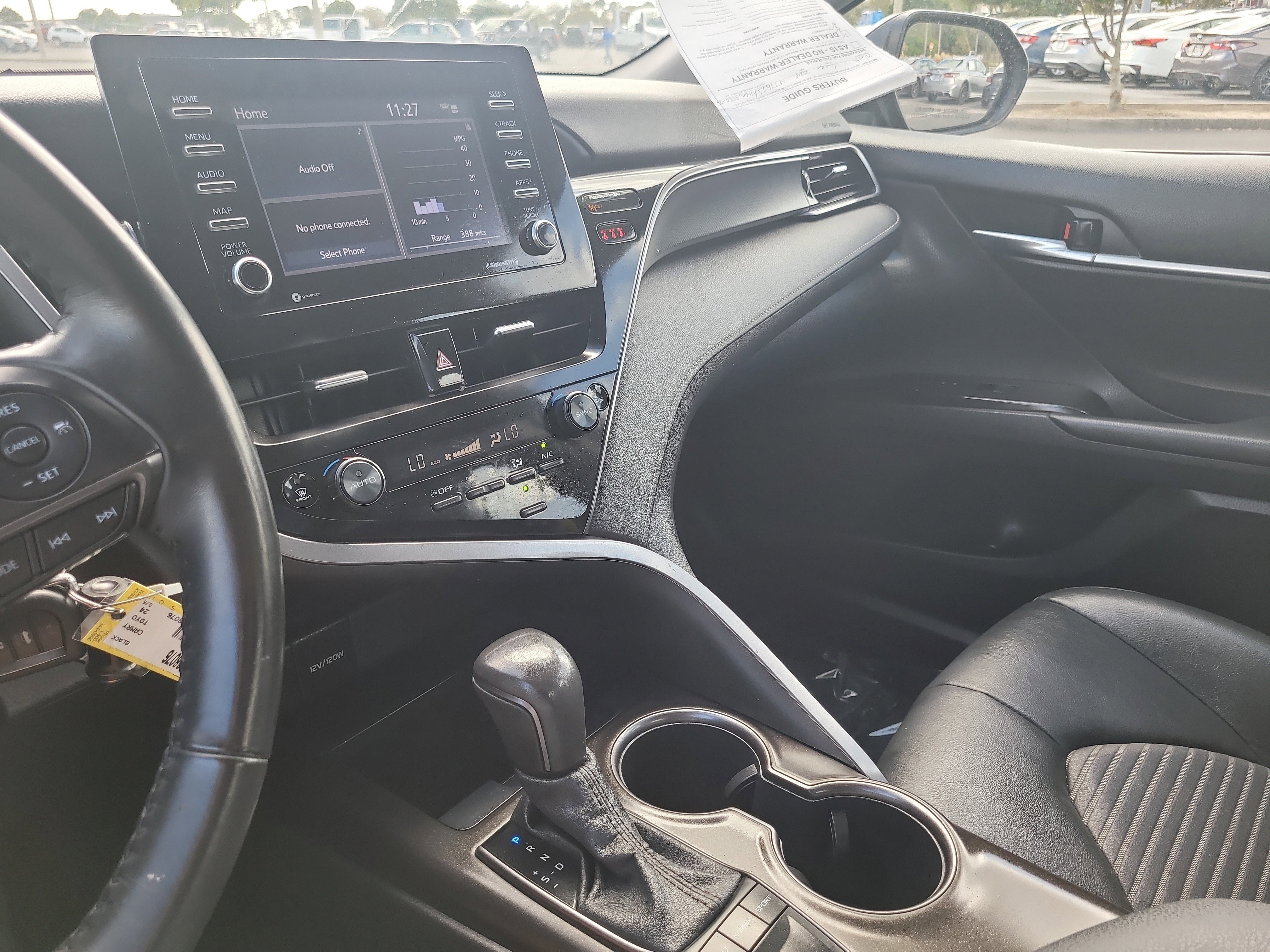 Used 2024 Toyota Camry SE image 20