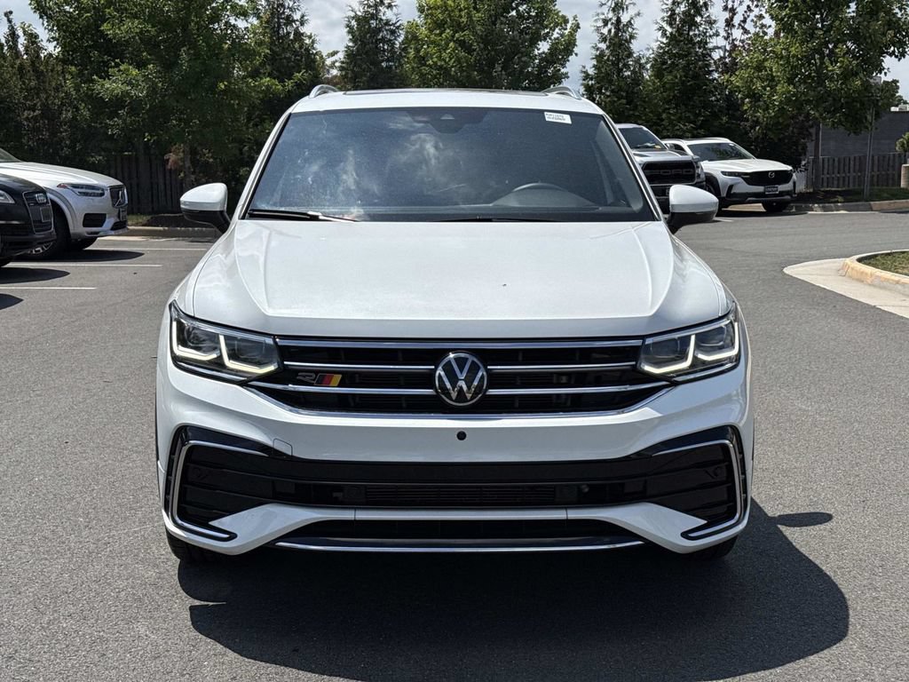 Used 2024 Volkswagen Tiguan SEL R-Line AWD/4WD image 7